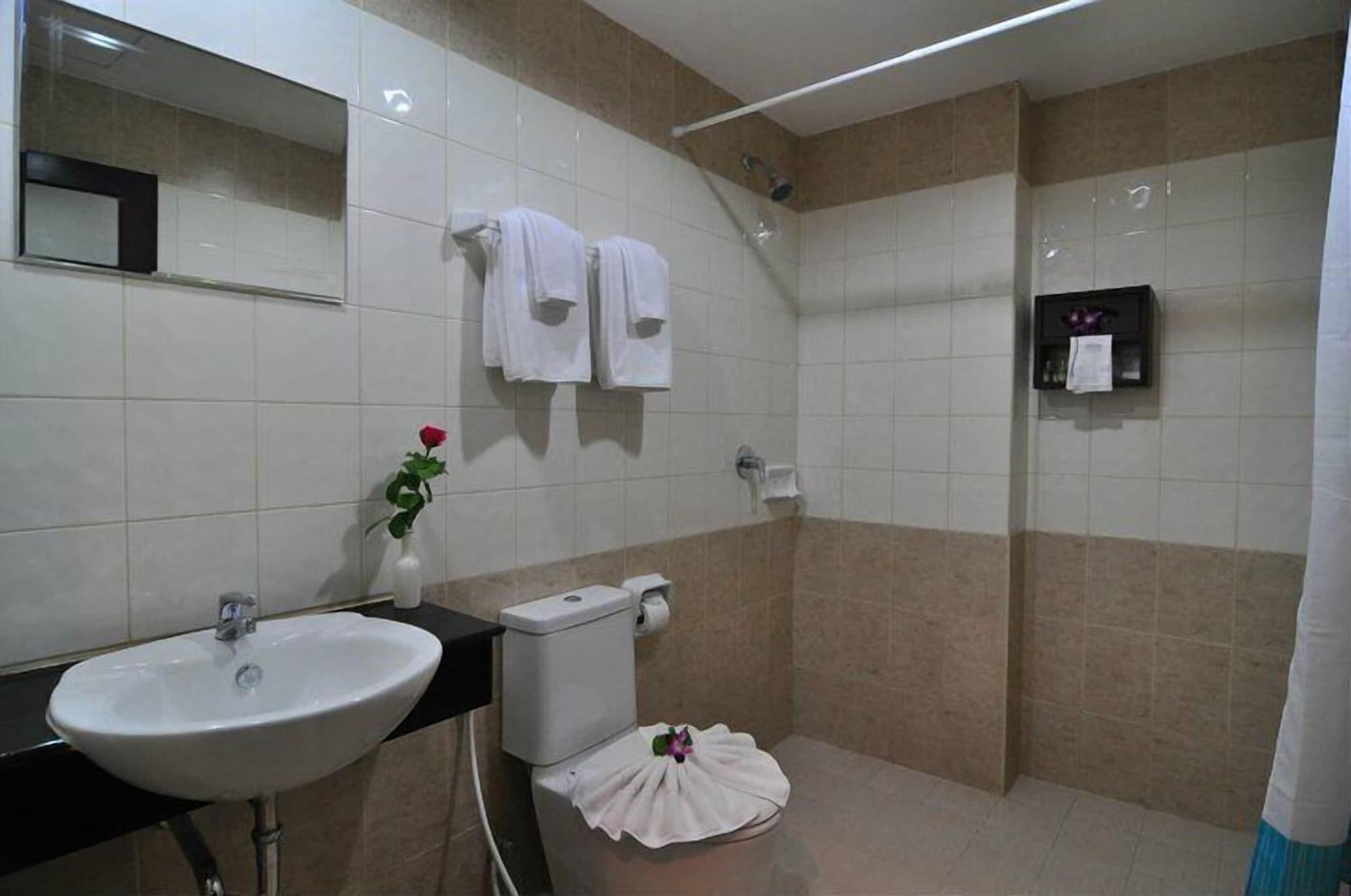 Sharaya Residence Patong Buitenkant foto